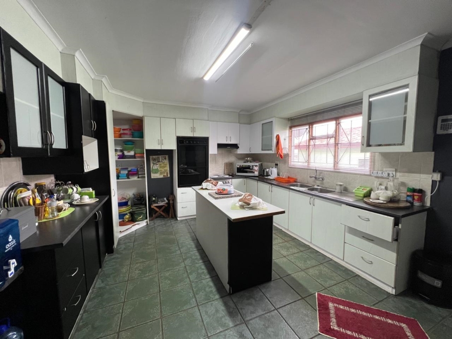 3 Bedroom Property for Sale in Diazville Western Cape